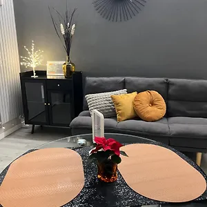 Appartamento Mia House A 7 Minuti Dalla Metro, Pioltello